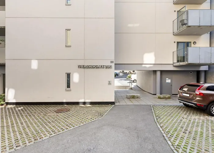 Private Modern Wifi Washing Machine & Dryer * Oslo